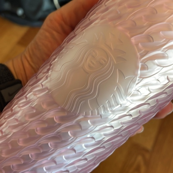Starbucks  Chainlink Light Pink Soft Touch Tumblers 24oz - Picture 5 of 8